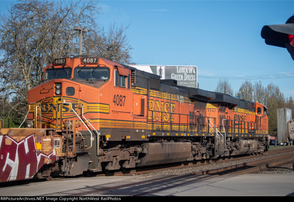 BNSF 4087